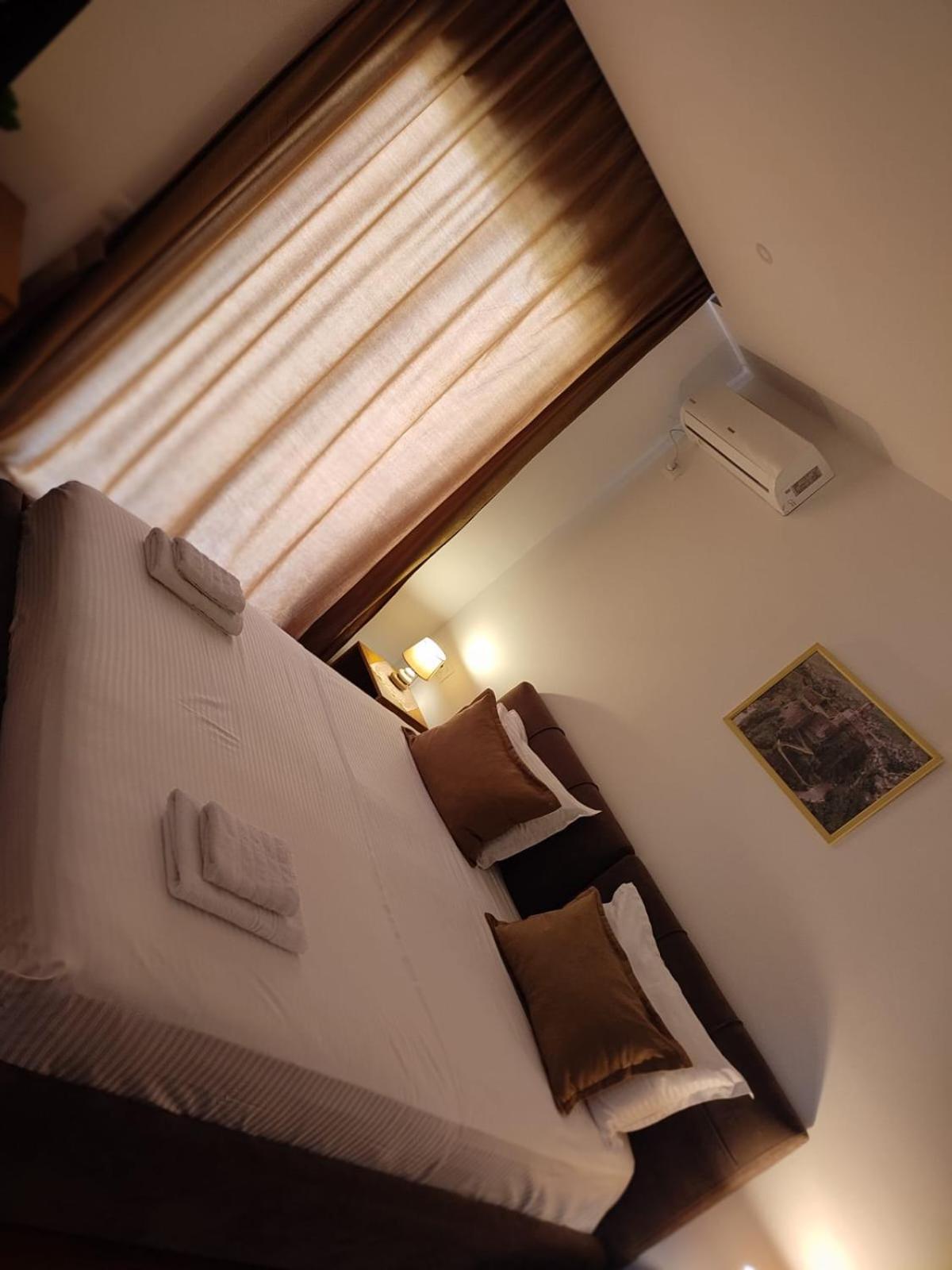 Vladimir Estate Hotel Gjirokastër Extérieur photo